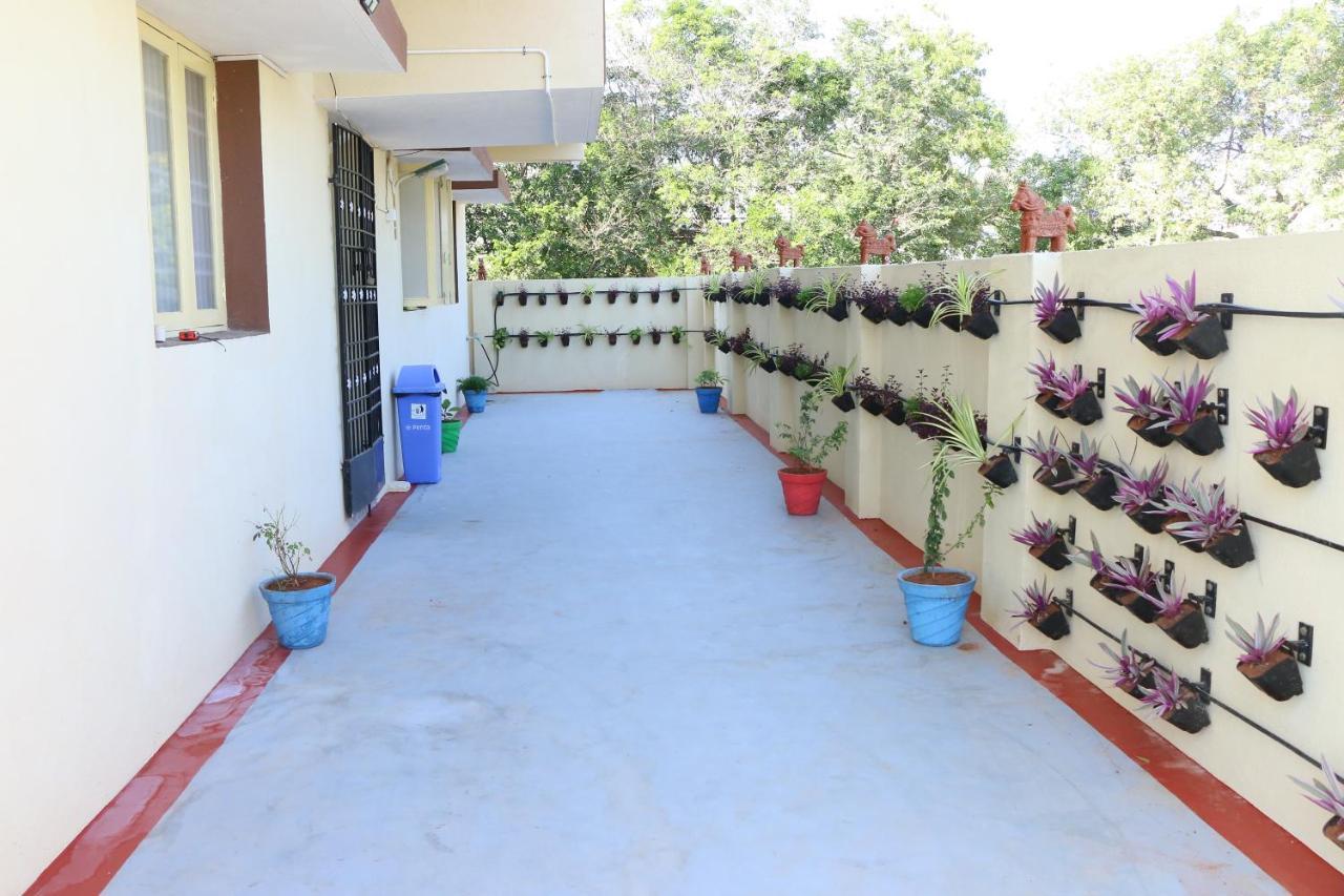 Hotel Nkc Airport Chennai Exterior foto